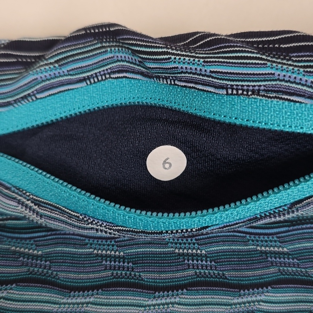Lululemon Speed Short Size 6 Shorts Blue Navy - Picture 9 of 9